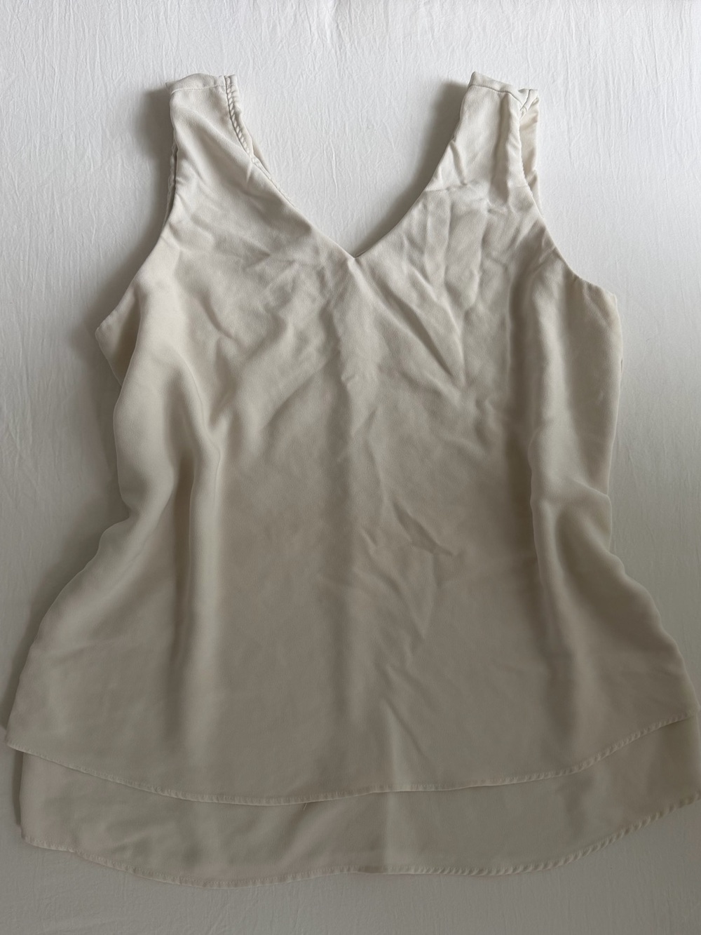Ann Taylor ivory Sleeveless V-Neck Top